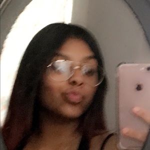 Meet your Posher, Erandi